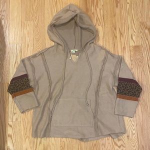 NWT oversized fleece Leopard sweatshirt